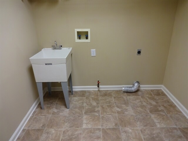Building Photo - 2062 Spicers Ln