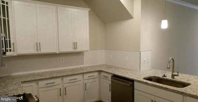 Building Photo - 2329 Stephanie Tessa Ln