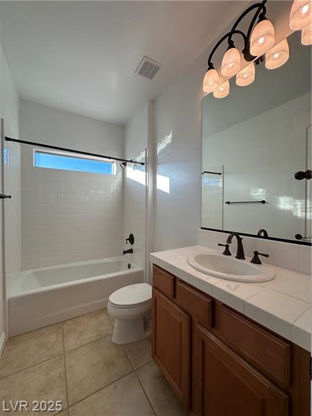 Building Photo - 2321 Martinique Ave