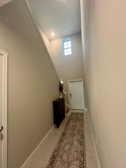 Building Photo - 6156 Spring Crayfish Ave