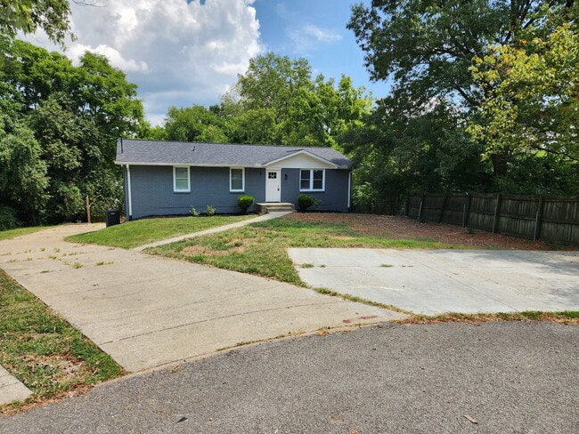 Primary Photo - NEWLY REMODELED 3BR, 2BA Duplex Unit in He...