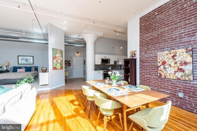 Building Photo - 314 N 12th St