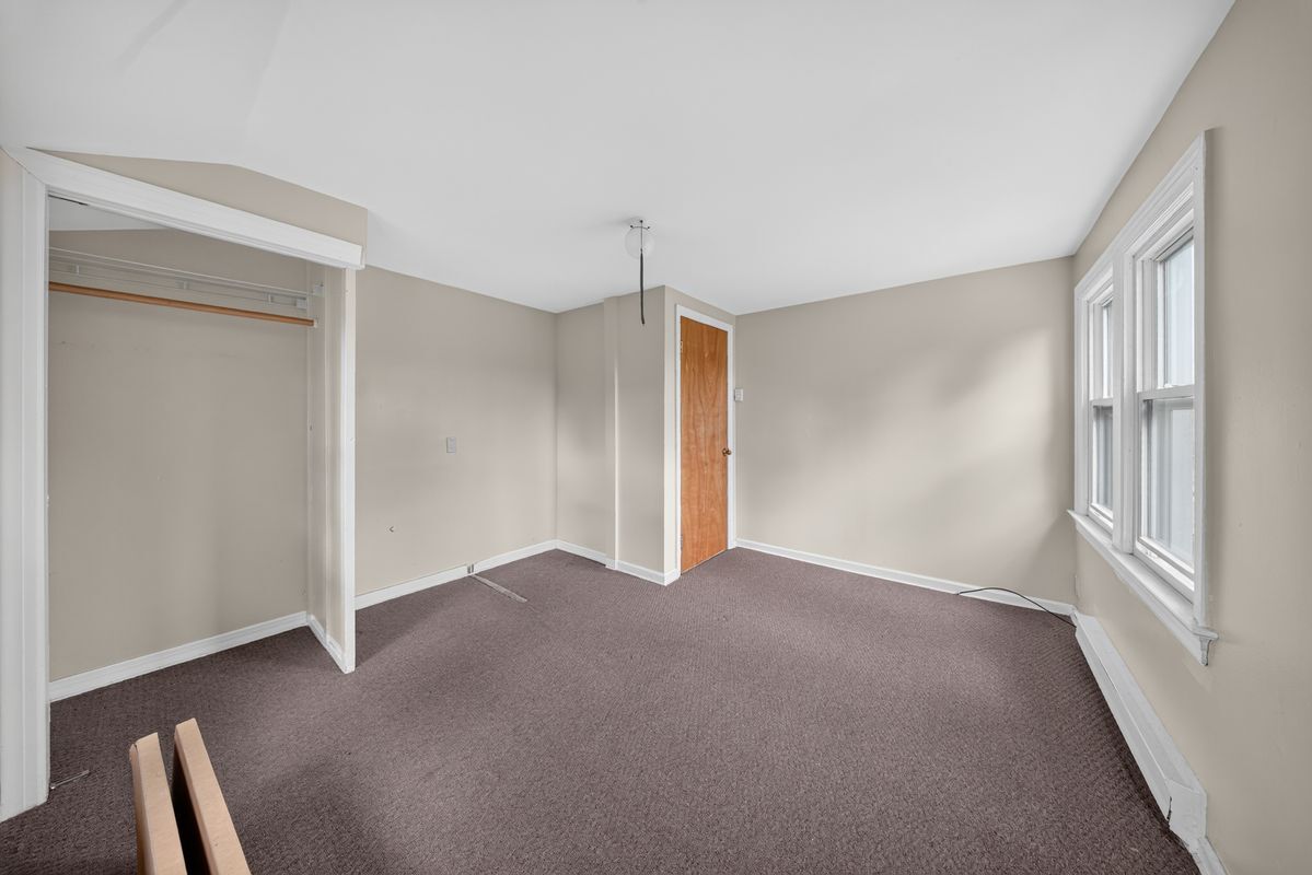 Building Photo - 53 Mohican Ave