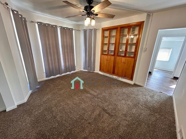 Building Photo - 612 1st Ave SW