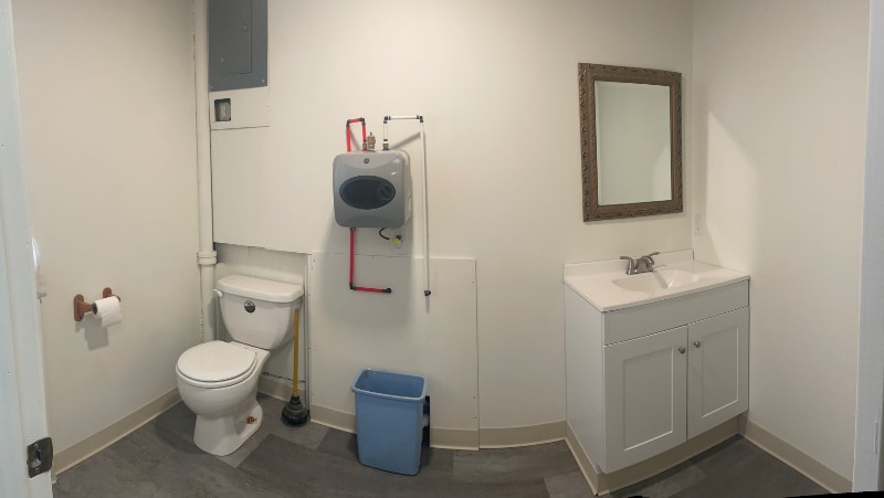 Building Photo - 227 E Pomfret St