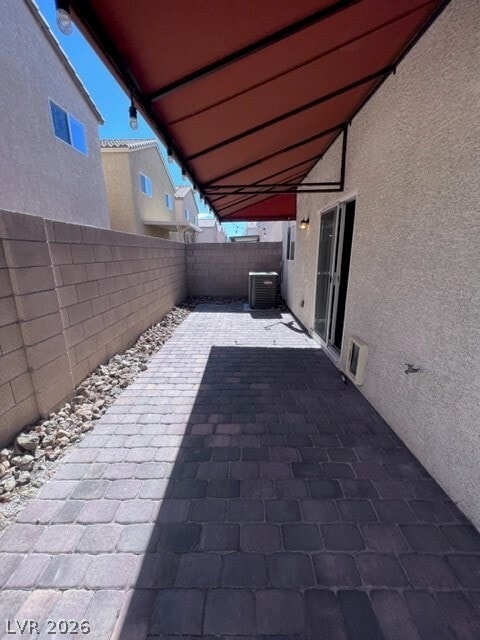 Building Photo - 8263 Vanity Fair Ln