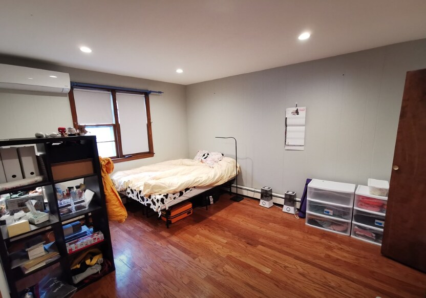 Building Photo - 230 Brookline St