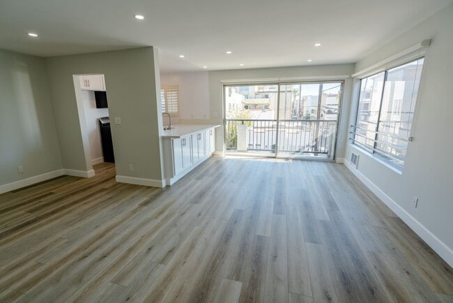 Interior Photo - 17 Northstar Street