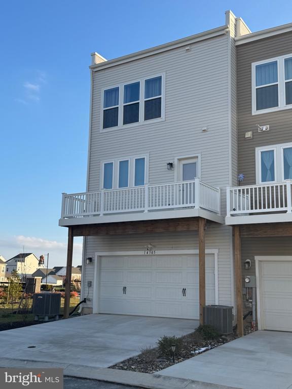 Building Photo - 14305 Dowitcher Wy