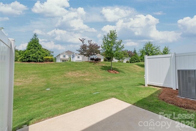 Building Photo - 5612 Axil Ln