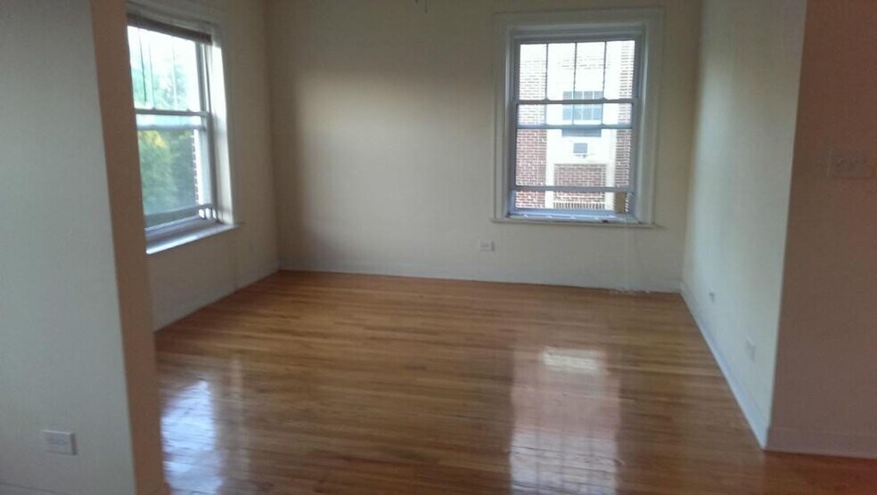 2000 W Foster Ave, Unit 2010-1D, Chicago, IL 60625 - 2002 W Foster Ave