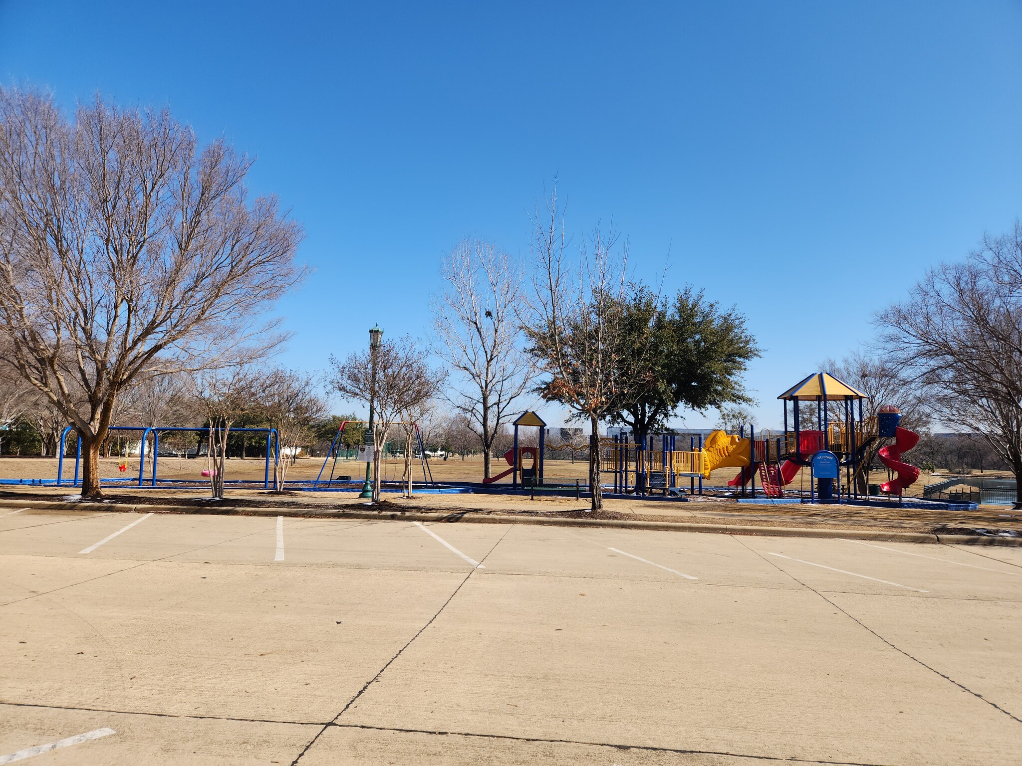 Children's playgrounds - 928 Lighthouse Ln