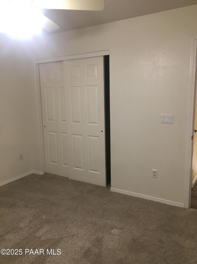 Building Photo - 4288 N Agua Fria Dr