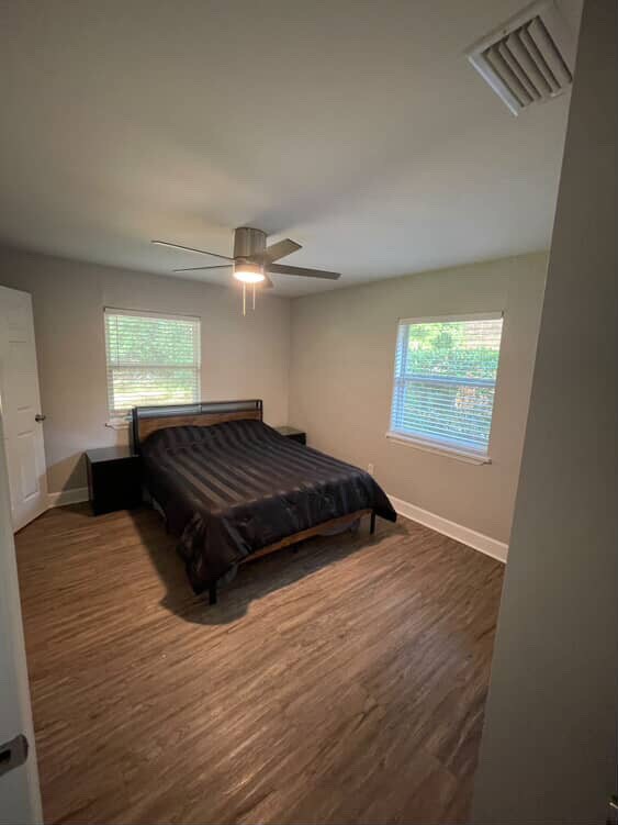 Building Photo - 2328 Skyland Dr