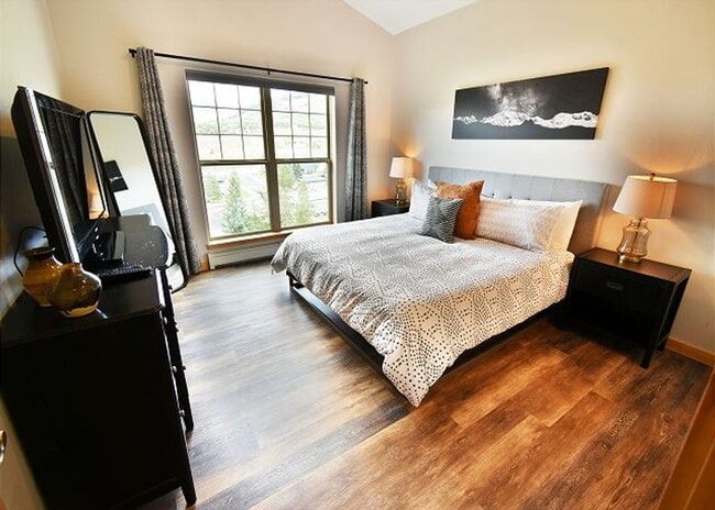 Building Photo - Summer Seasonal Rental- 734 Rocky Point Townhomes