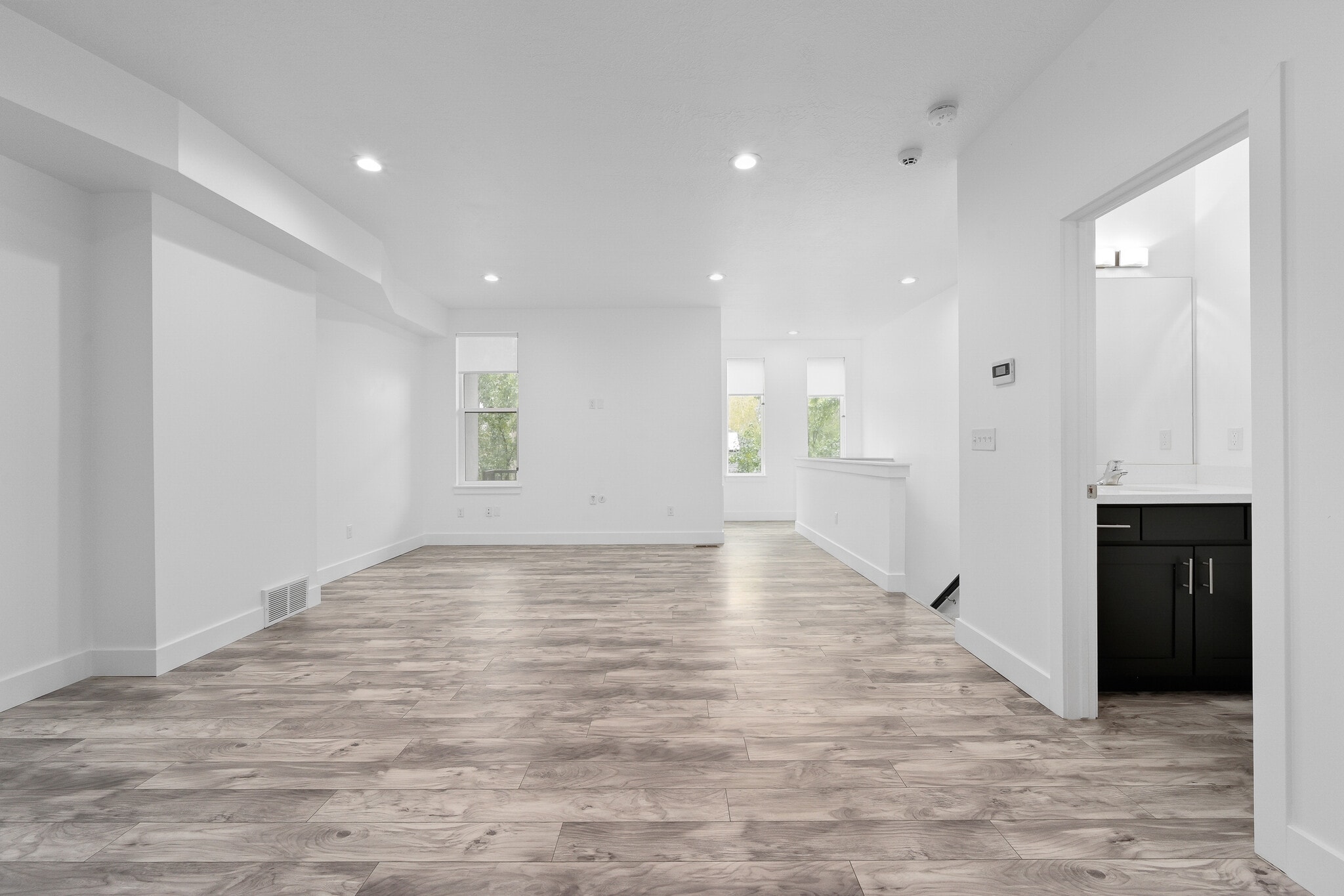 Building Photo - 315 W Reed Ave