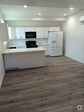 Building Photo - 2250 E Unity Way