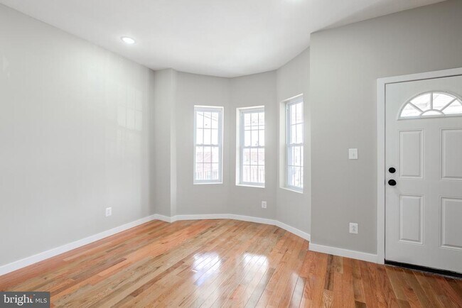 Building Photo - 5117 Kingsessing Ave