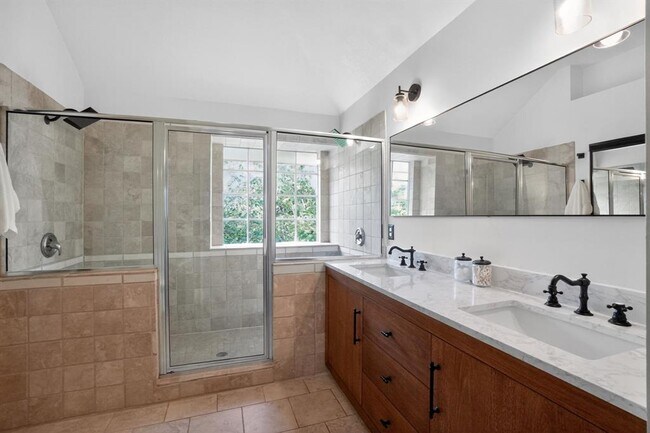 Building Photo - 8113 Willet Trail