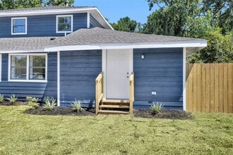 Building Photo - 16016 Green Manor Dr