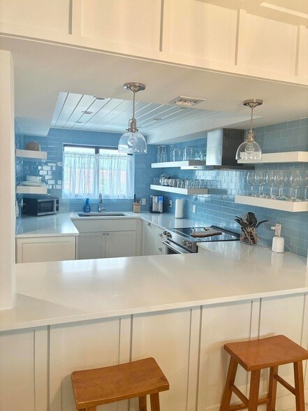 Building Photo - 420 Celestial Way