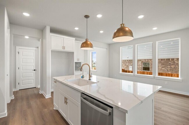 Building Photo - 144 Granit Oak Dr
