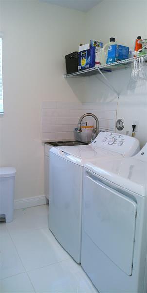 Building Photo - 1110 Azul Ct