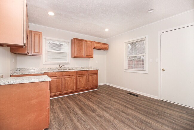 Building Photo - 1770 Arabella Rd