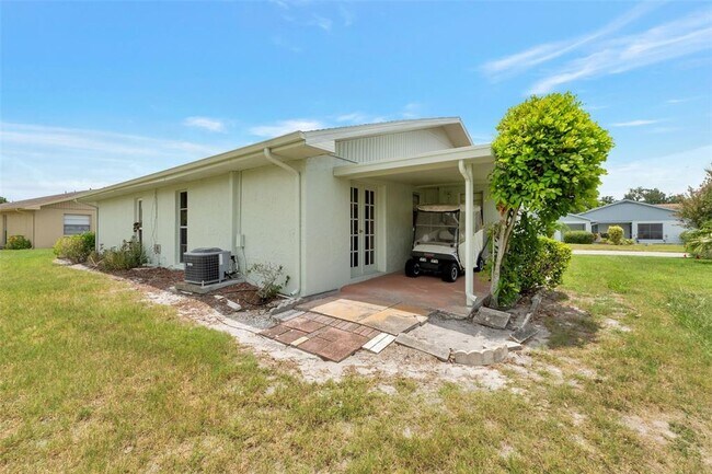 Building Photo - 1814 Fox Hunt Dr
