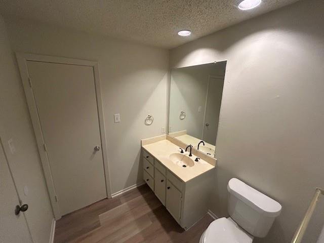 Building Photo - 401 Towne House Ln