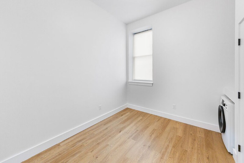 Building Photo - 101 Richmond St