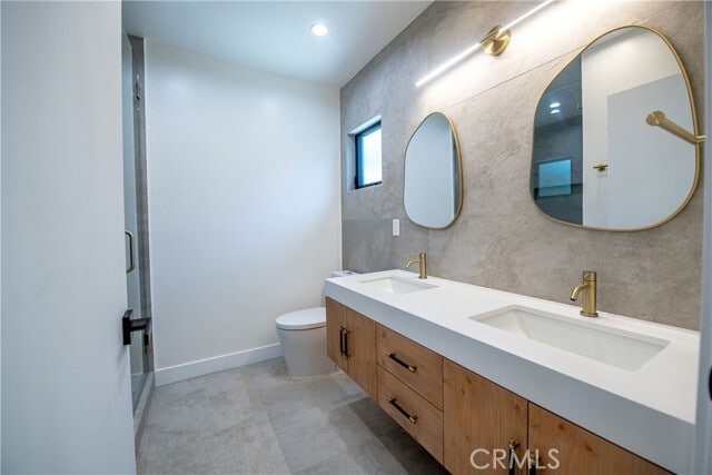 Building Photo - 7760 Independence Ave