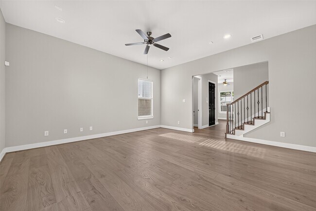 Building Photo - 8802 Hollister Pine Ct