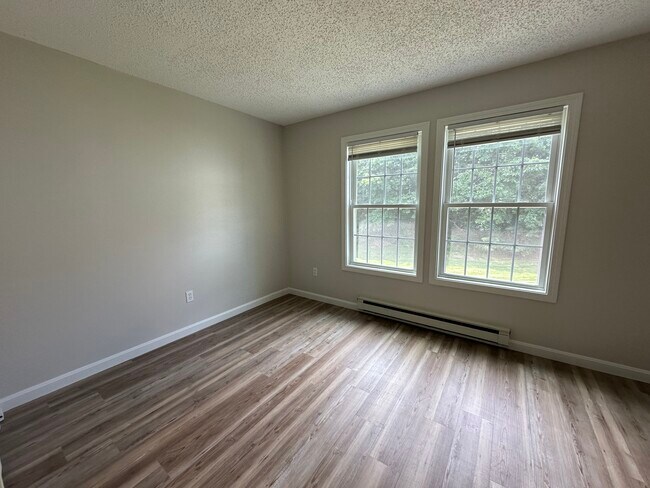 Building Photo - 45 Baxter Woods Trl