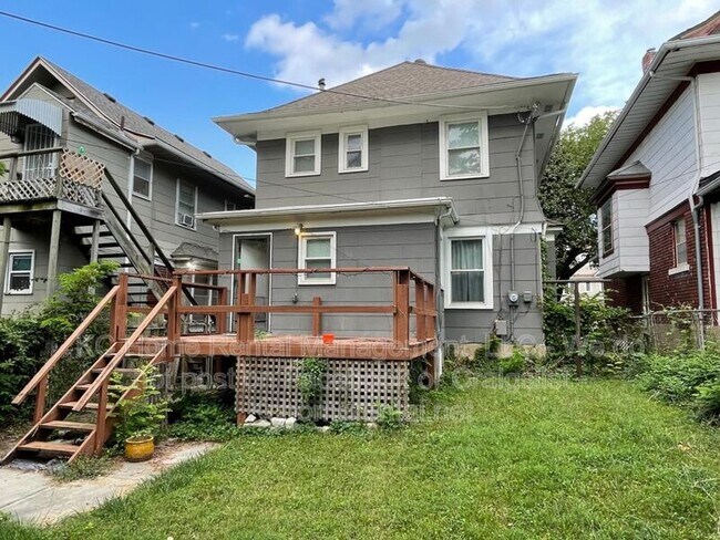 Building Photo - 3554 Genessee St