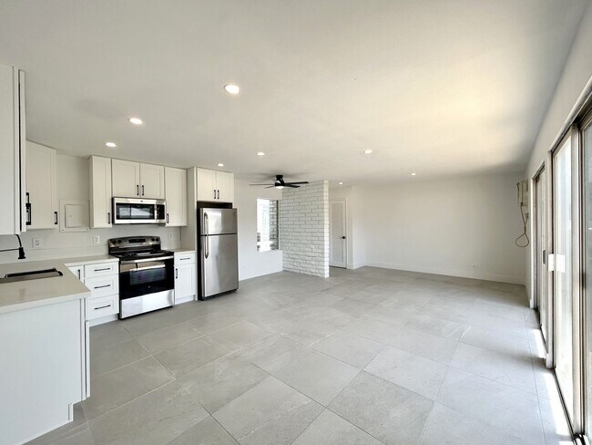 Primary Photo - AVAILABLE NOW! NEWLY RENOVATED 1 Bedroom 1...
