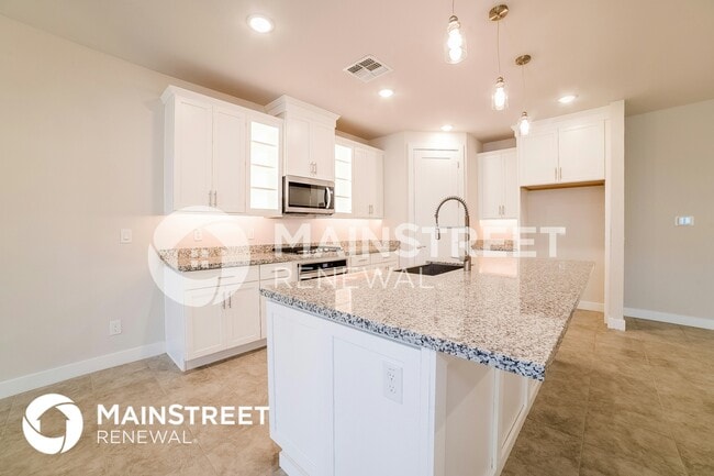 Building Photo - 8615 S 69th Ln