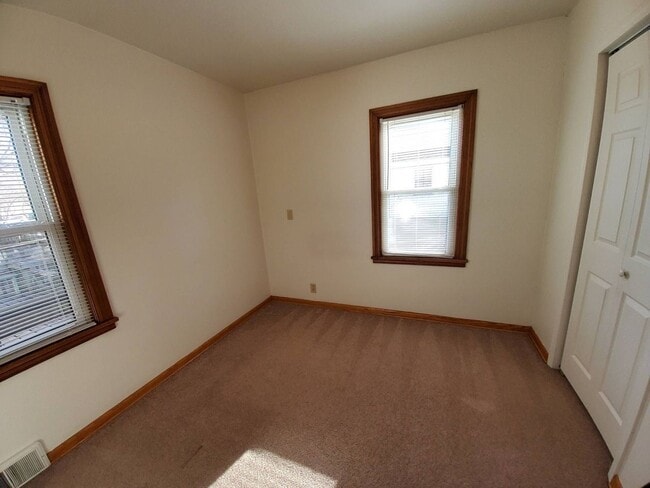 Building Photo - 1723 Harold St