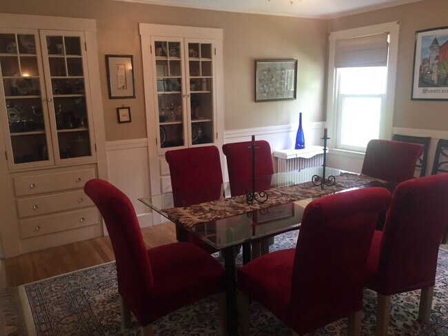 Building Photo - 84 Court St