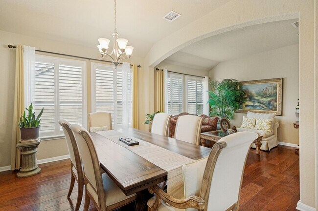 Building Photo - GORGEOUS 5-BEDROOM IN TRIANA SUBDIVISION