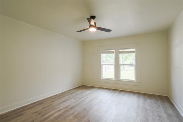Building Photo - 518 W Belden St