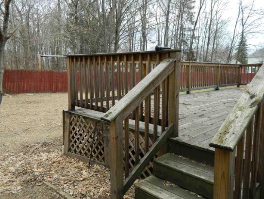 Back yard and deck (now has fence splitting the two sides for privacy) - 16 Charles St