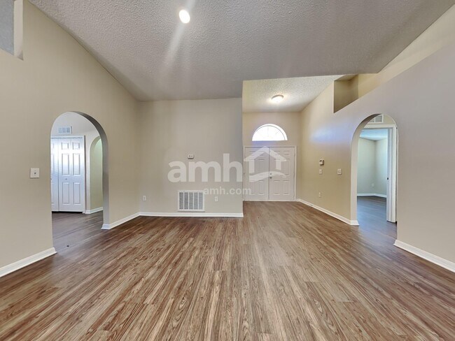 Building Photo - 1367 Oden Ct
