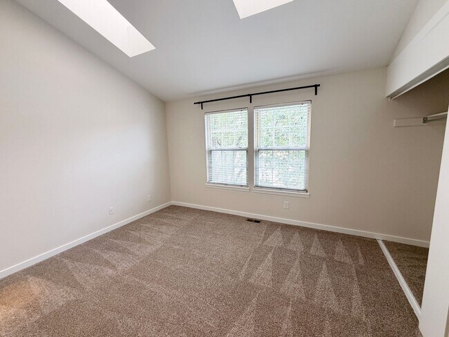 Building Photo - 3070 W 107th Pl