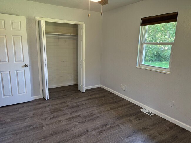 Building Photo - 54th Street Duplex