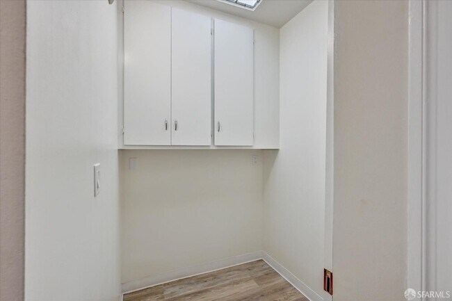 Building Photo - 2120 Chestnut St