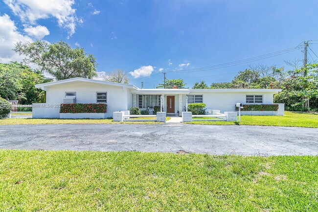 Building Photo - 8145 SW 128th St