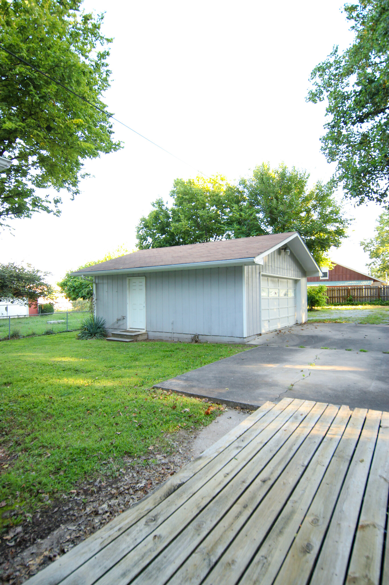 Building Photo - 1417 E McDaniel St