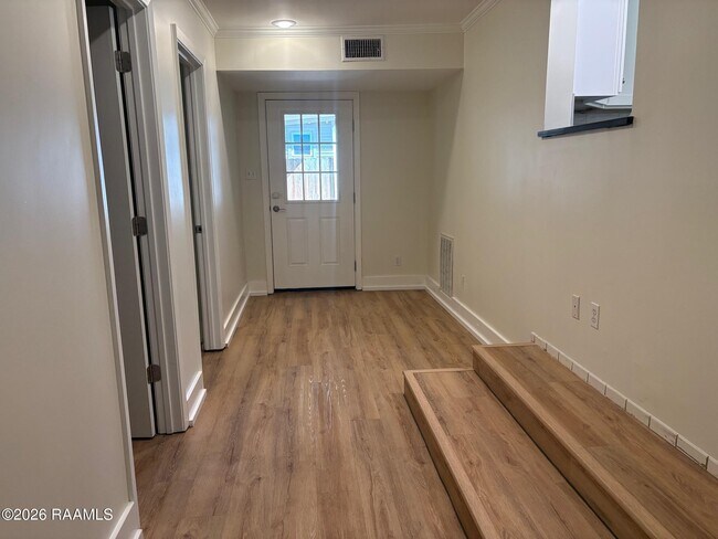 Building Photo - 524 Cedar Crest Ct