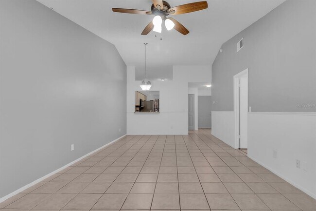 Building Photo - 2432 King Oak Ct